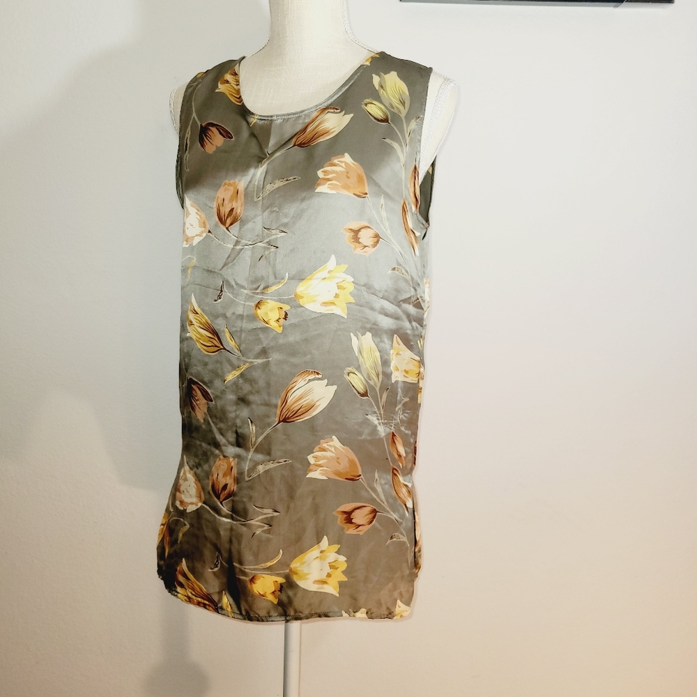 Carnation Tank Floral Top 100% Silk size Medium